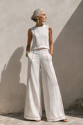 Conjunto Elegante de Pantalones con Costuras en Contraste