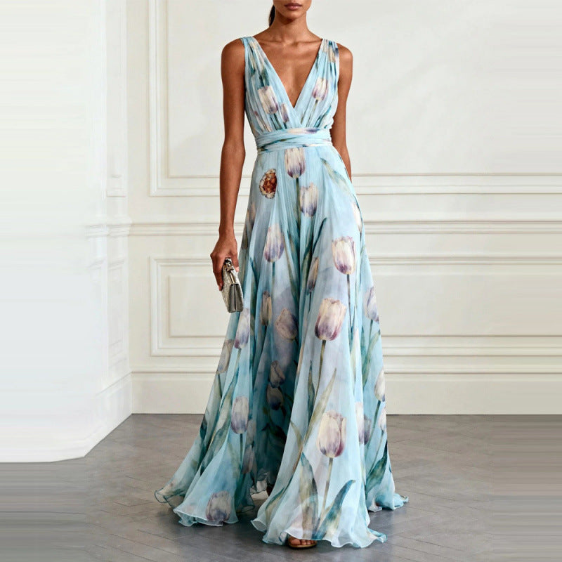 Vestido largo floral con escote en V
