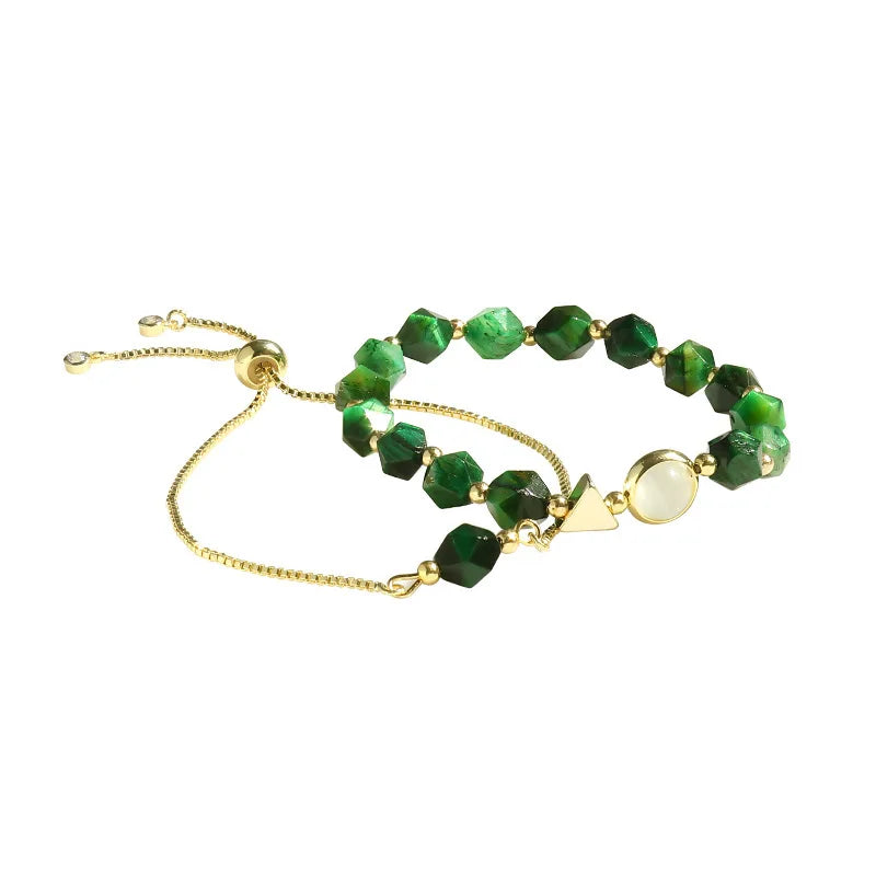 Juego de pulseras elegantes con gemas verdes
